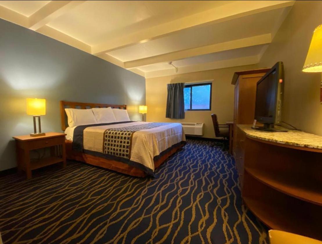Economy Inn North Randall Εξωτερικό φωτογραφία
