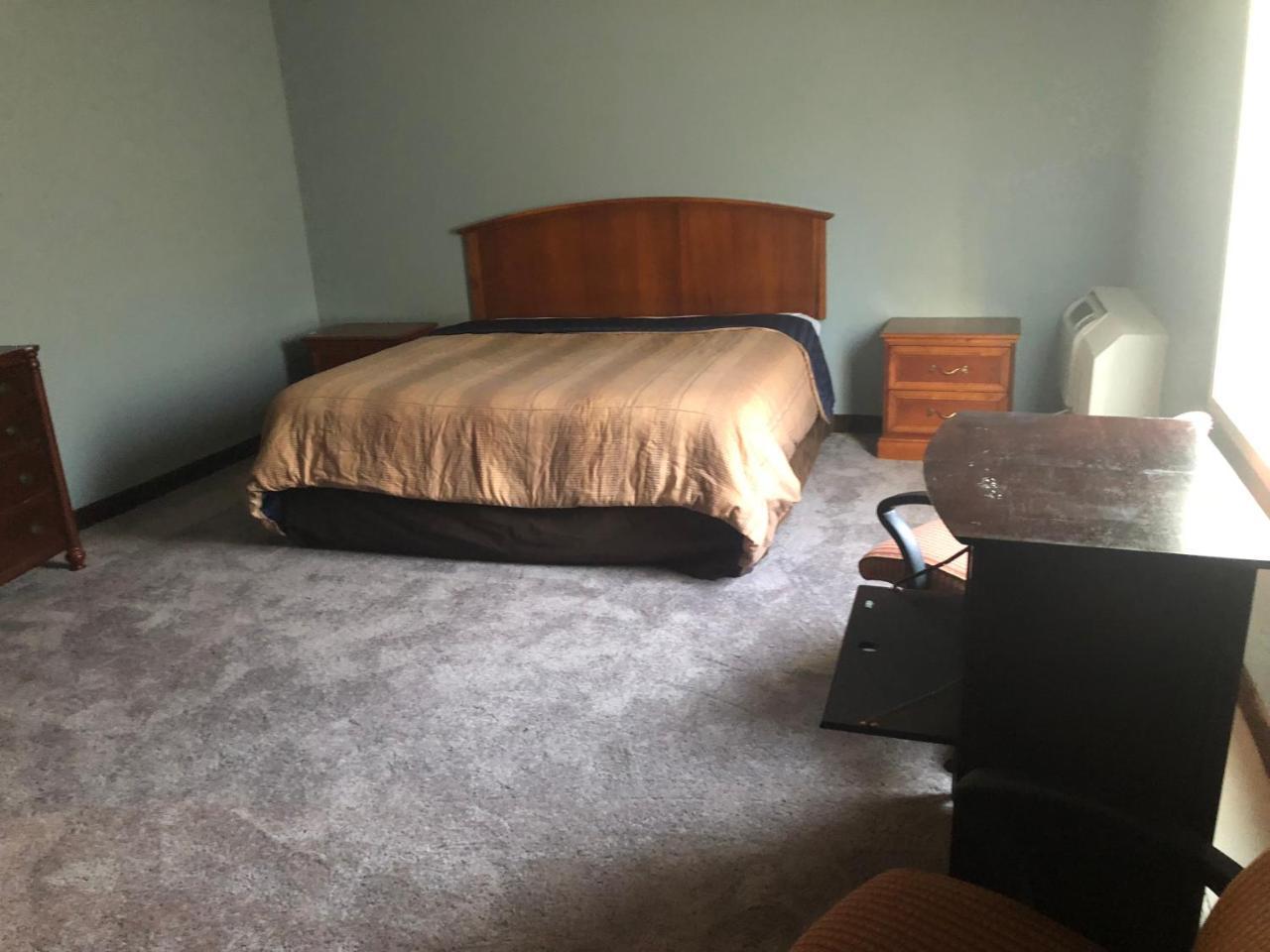 Economy Inn North Randall Εξωτερικό φωτογραφία